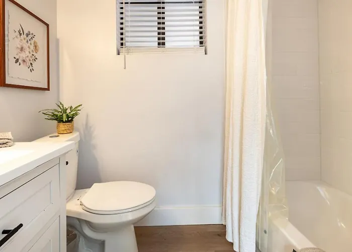 Chapel Escape With Private Hot Tub And Views *