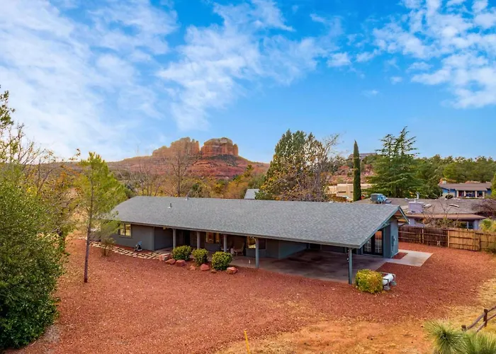Chapel Escape With Private Hot Tub And Views